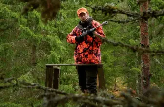 Best Hunting Mittens in 2021 (Reviewed by Hunters)